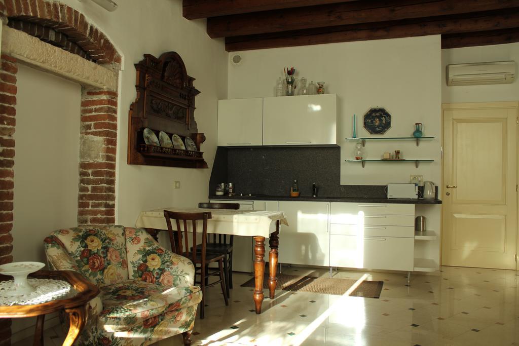 Residenza Carducci Centro Storico Daire Verona Oda fotoğraf